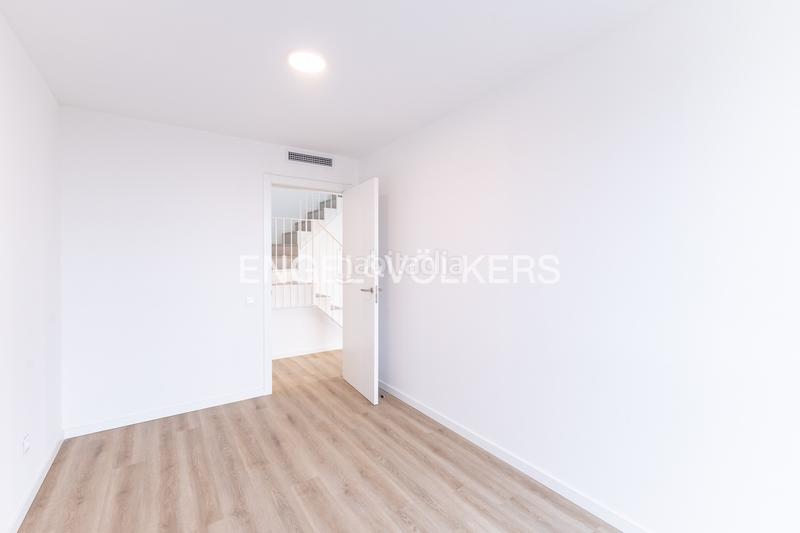 Foto 61caab2d-7f23-43e1-ba27-22f9de616695. Rent duplex with heating parking pool in Califòrnia-Santa Madrona Masnou (El)