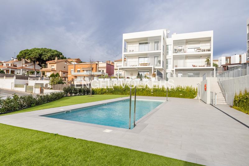 Foto 6c5697fc-5bfa-43d1-9f8d-a44520226f86. Rent duplex with heating parking pool in Califòrnia-Santa Madrona Masnou (El)