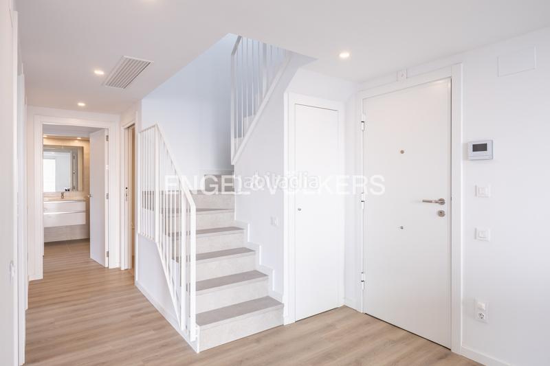 Foto 97301f74-65f6-4a5a-b40e-4b8700bfcc4a. Rent duplex with heating parking pool in Califòrnia-Santa Madrona Masnou (El)