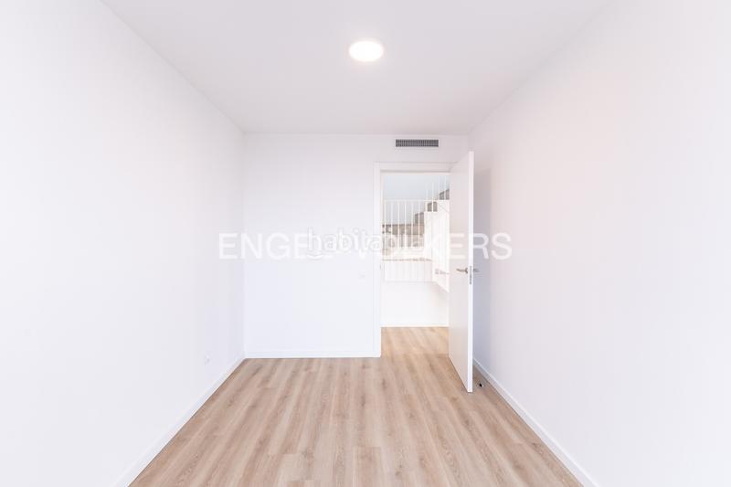 Foto ac9ac477-351e-4cf1-b8e4-fbaa149902ca. Rent duplex with heating parking pool in Califòrnia-Santa Madrona Masnou (El)