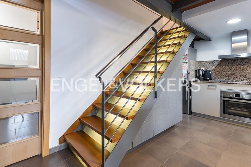 Foto 1457bdb9-dacd-4070-9c4b-563b5c53cedf. Zweistöckige wohnung mit heizung in Centre-Nucli Antic Premià de Mar