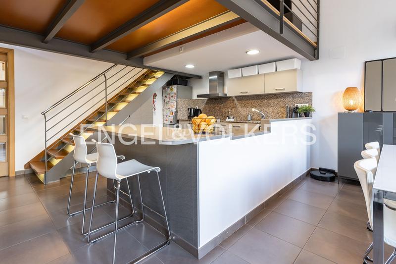 Foto 2447d3d1-e725-4a08-b771-cb29538bab1b. Zweistöckige wohnung mit heizung in Centre-Nucli Antic Premià de Mar