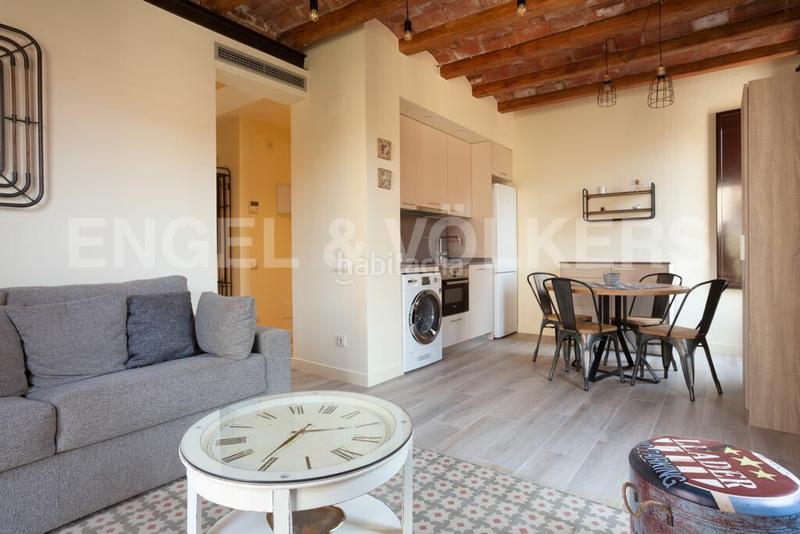 Foto 55031377-84e1-44f4-abbb-9d9746dfd63e. Alquiler apartamento precioso y moderno apartamento en poble sec en Barcelona