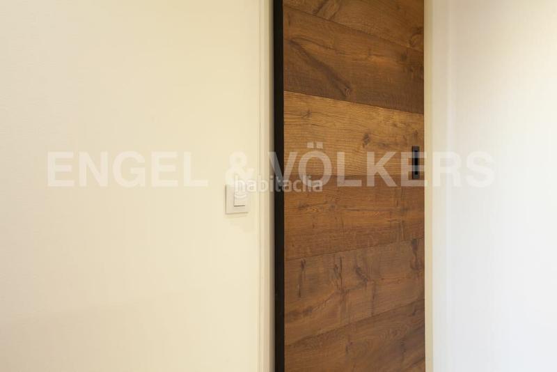 Foto ada1f80d-7b28-4226-b3e8-cdf3c5e3601a. Alquiler apartamento precioso y moderno apartamento en poble sec en Barcelona