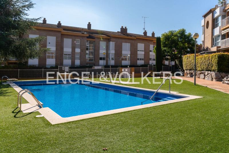 Foto 0a59edff-60d3-4bde-9546-d4a97769e150. Àtic amb calefacció aparcament piscina a El Balís Sant Andreu de Llavaneres