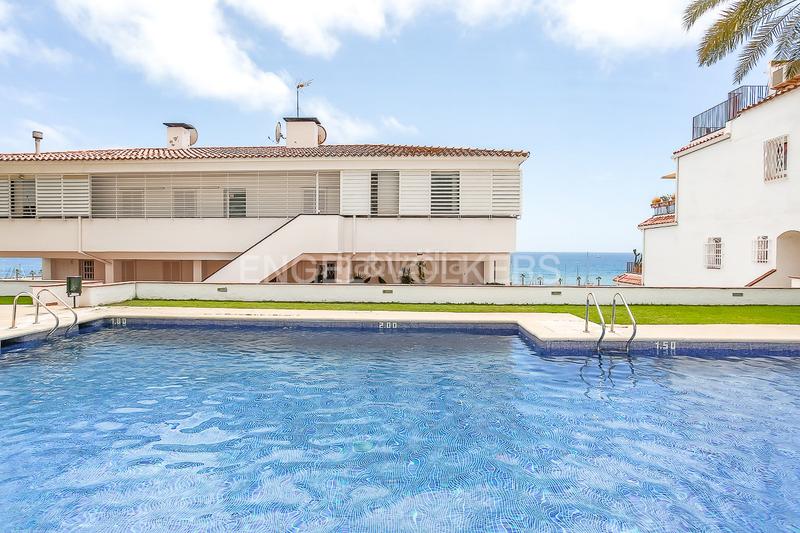 Foto 0abb5612-3007-4b27-a3cb-bb871cfe873b. Alquiler apartamento espectacular vivienda de alquiler temporal en Sitges