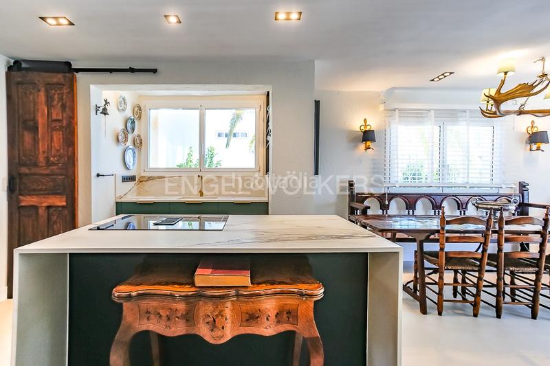 Foto 437d77af-f412-4b7f-9fad-f1b8f9954cea. Lloguer apartament amb calefacció piscina a Aiguadolç - Sant Sebastià Sitges