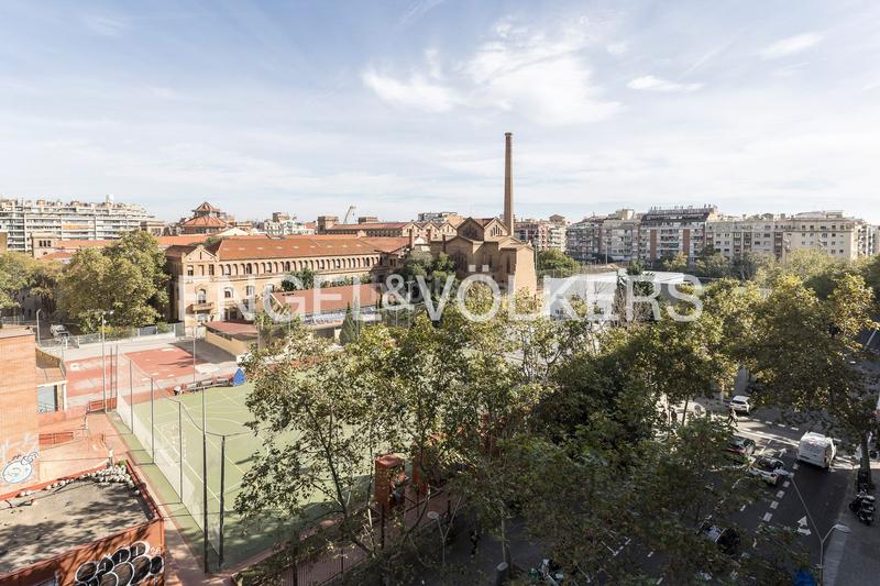 Foto bd93027c-3f20-4949-be46-cfad8b00ac97. Alquiler apartamento luminoso piso temporal en eixample en Barcelona