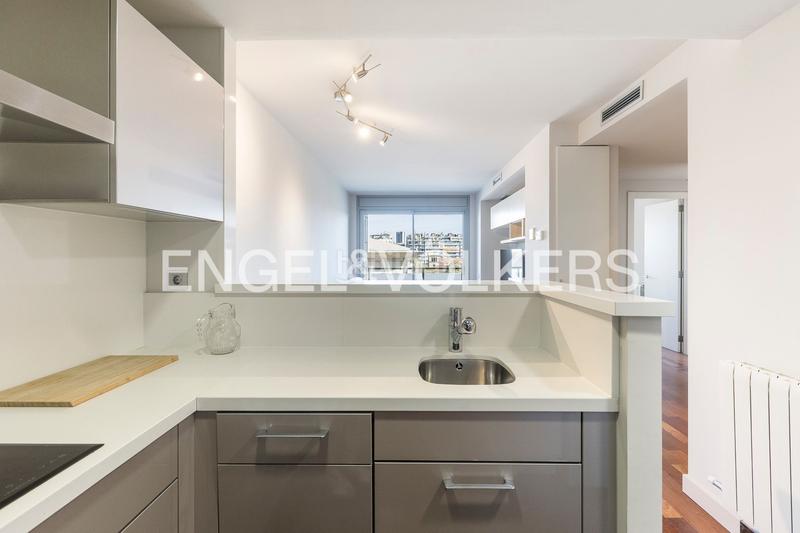 Foto 0514508f-ed7a-49ed-8545-3c2b77d00ea6. Lloguer apartament amb calefacció aparcament a La Nova Esquerra de l´Eixample Barcelona