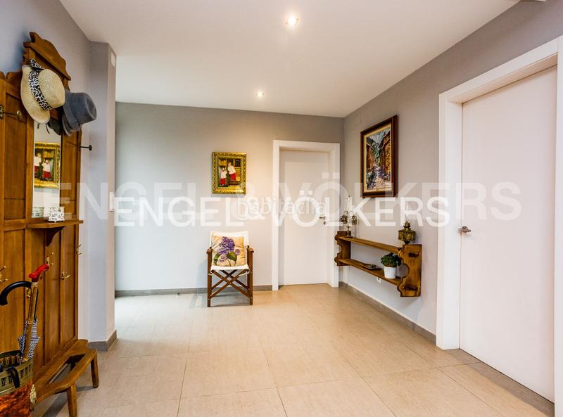 Foto 08c4ed87-8dbc-4c5b-ac5e-6ac05d95b424. Casa con riscaldamento parcheggio piscina in costa Cunit - els jardins - els rosers Cunit