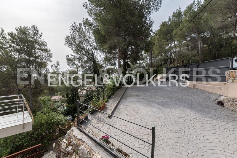 Foto 313ca4ea-8b46-423a-941b-d5b45e836d4f. Casa con riscaldamento parcheggio piscina in costa Cunit - els jardins - els rosers Cunit