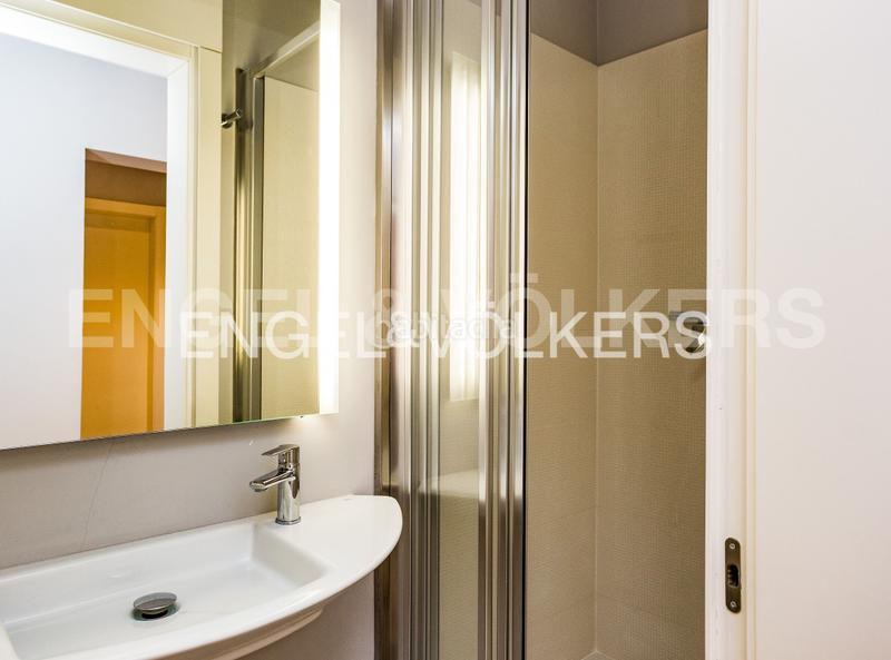 Foto 937e7077-224f-4346-9165-63e9ba573cec. Casa con riscaldamento parcheggio piscina in costa Cunit - els jardins - els rosers Cunit