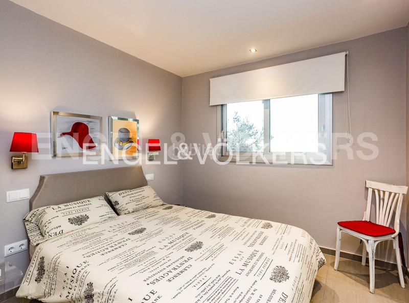 Foto 99cc3b64-c714-45ae-8ce5-1ca204999036. Casa con riscaldamento parcheggio piscina in costa Cunit - els jardins - els rosers Cunit