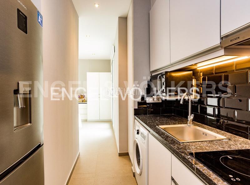 Foto d052ae8d-8880-451d-a105-8a2545ad73ca. Casa con riscaldamento parcheggio piscina in costa Cunit - els jardins - els rosers Cunit