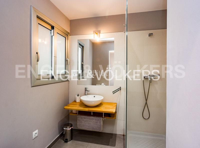 Foto fde4ec91-cdc2-4485-87f2-6c2df9c1ae35. Casa con riscaldamento parcheggio piscina in costa Cunit - els jardins - els rosers Cunit