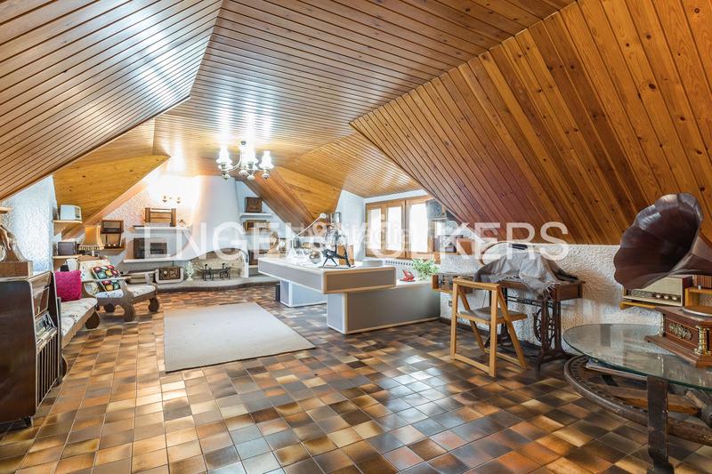 Foto 15aac4c3-e39c-485c-854e-3ae359f47336. Casa con riscaldamento parcheggio in Centre Vendrell (El)