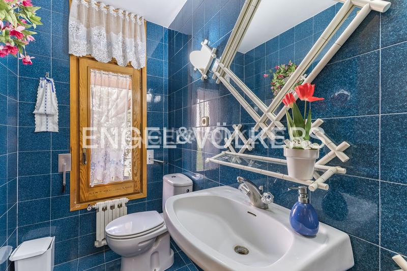 Foto 192b5678-c764-48c2-8f3b-f17cfd47f415. Casa con riscaldamento parcheggio in Centre Vendrell (El)