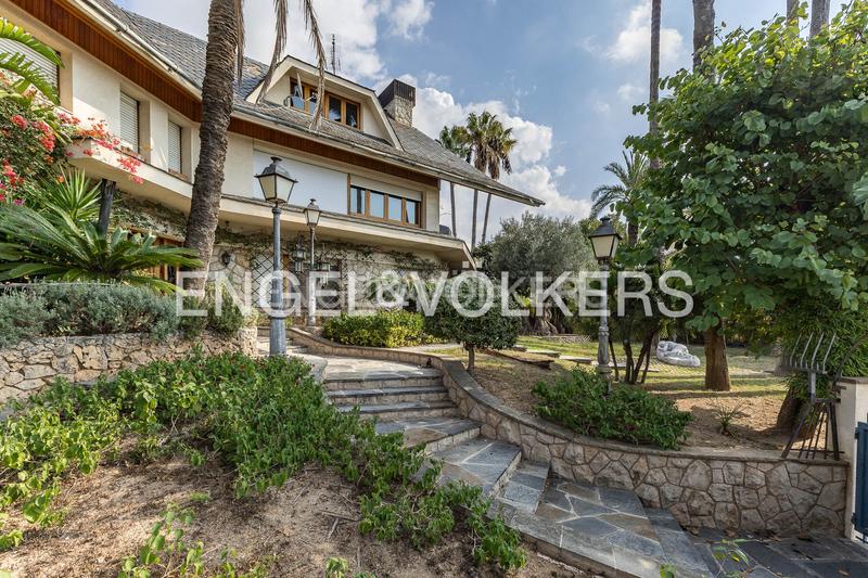 Foto 1f5a3119-3fff-4861-ab4d-367b72f4fa39. Casa con riscaldamento parcheggio in Centre Vendrell (El)