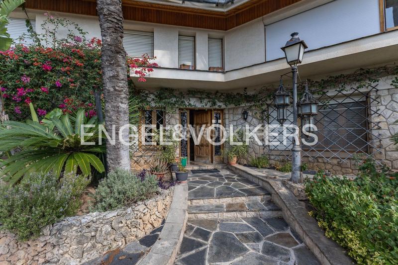 Foto acb71d6e-7555-4195-8c96-ccf0d879efa1. Casa con riscaldamento parcheggio in Centre Vendrell (El)