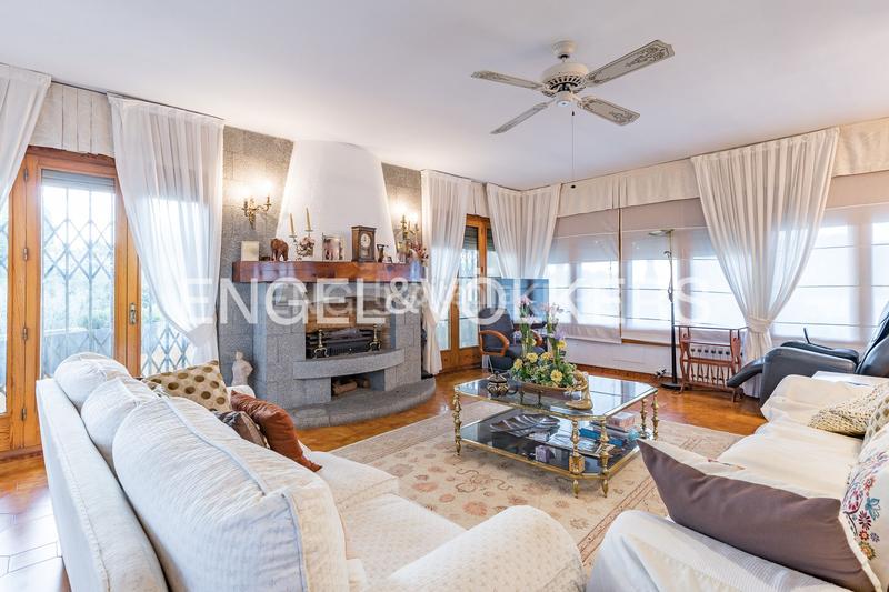 Foto fa1037f3-5d61-468d-96a5-36d73fabf561. Casa con riscaldamento parcheggio in Centre Vendrell (El)