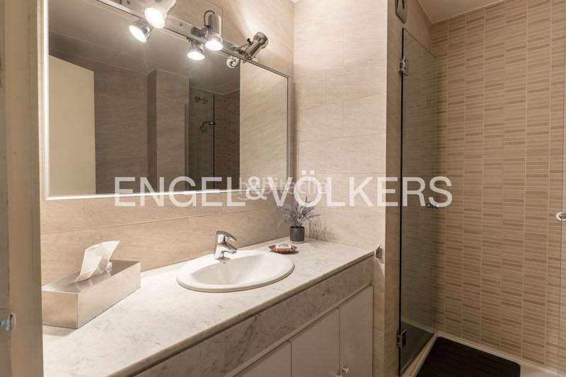 Foto 06c3363e-6a8b-43fc-8244-2b594063c5eb. Apartament amb calefacció aparcament a Barri de les Corts Barcelona