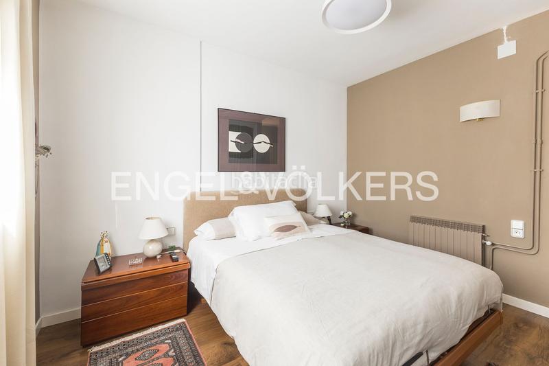 Foto a837d352-4f91-4e17-8a0a-6a72ff60a244. Apartament amb calefacció aparcament a Barri de les Corts Barcelona