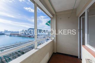 Piccolo appartamento in Barceloneta. Vivienda exterior con mucha luz a dos pies del mar.