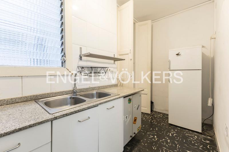 Foto 239b8c99-f0fd-4c31-838a-362f07e697b8. Piccolo appartamento con riscaldamento in Gòtic Barcelona