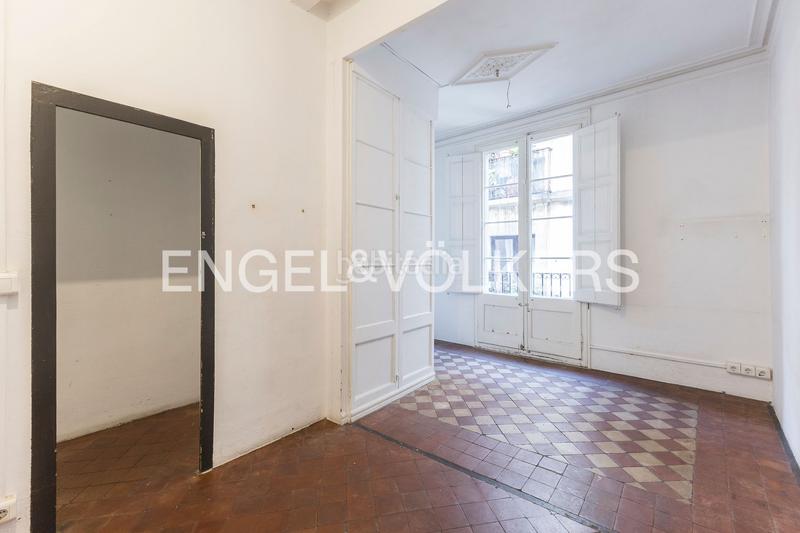 Foto 60fc6602-d531-43e5-97cf-218c8975839f. Piccolo appartamento con riscaldamento in Gòtic Barcelona