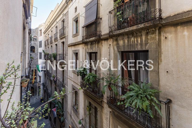 Foto e206ef60-e2c2-492b-a629-fa73bed059e2. Piccolo appartamento con riscaldamento in Gòtic Barcelona