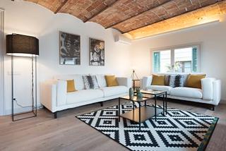 Rent Apartment in St. Pere - Sta. Caterina - El Born. Piso luminoso en el gótico temporal