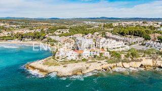 Casa adossada a Altafulla. Encantadora casa con vistas al mar en altafulla