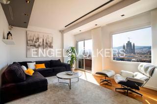 Apartament a Fort Pienc. Dúplex ático con vista panorámica de 360 grados de barcelona