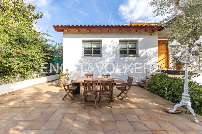 Foto 4b45d1e8-1780-4099-a28a-966e76c5179c. Casa amb calefacció a Montmar Castelldefels