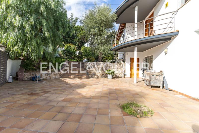 Foto ad5ade74-96a6-4e7b-8c89-2aead9d38888. Casa amb calefacció a Montmar Castelldefels