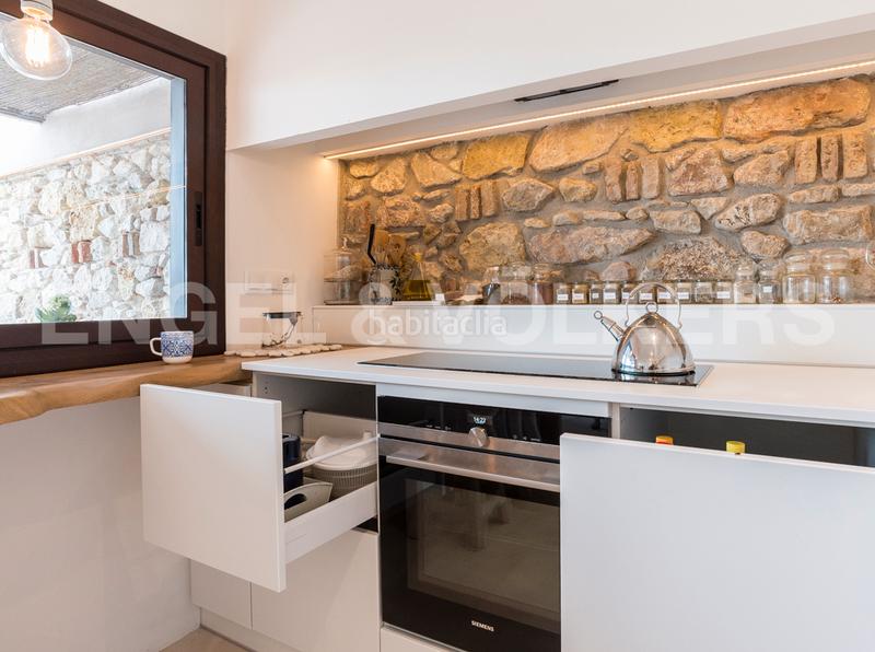 Foto b75603ba-2aee-4a96-a195-95a09f1fae48. Affitto casa a schiera con riscaldamento in El Poble Sec - Parc de Montjuïc Barcelona