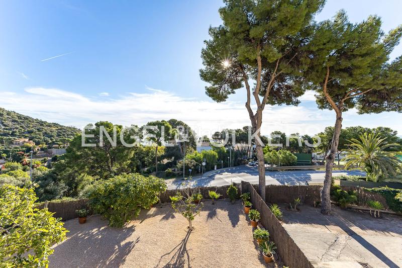 Foto 0f7fbe29-df57-49f3-ad4e-d1b196a9483c. Casa con riscaldamento parcheggio piscina in Centre Castelldefels