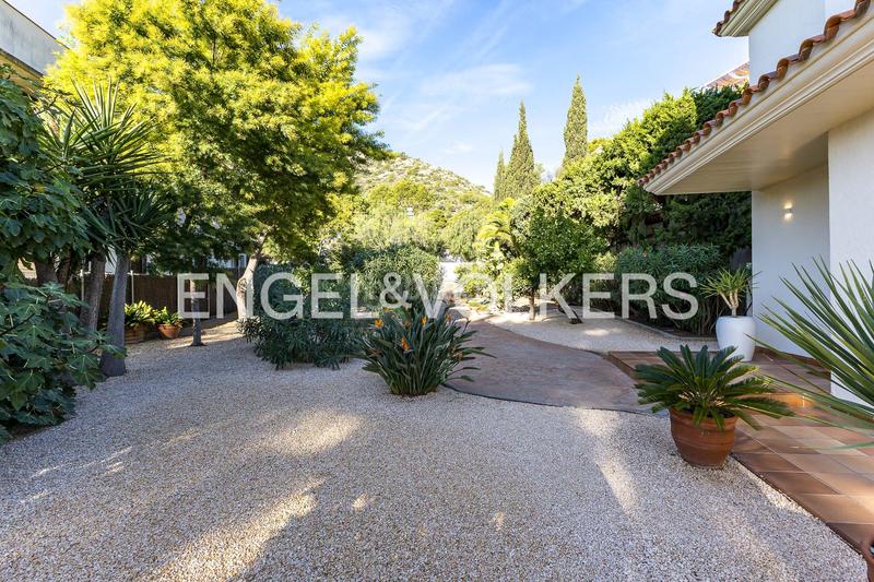 Foto aca2bfd1-3a8f-4a88-a7af-11294cba9e7d. Casa con riscaldamento parcheggio piscina in Centre Castelldefels