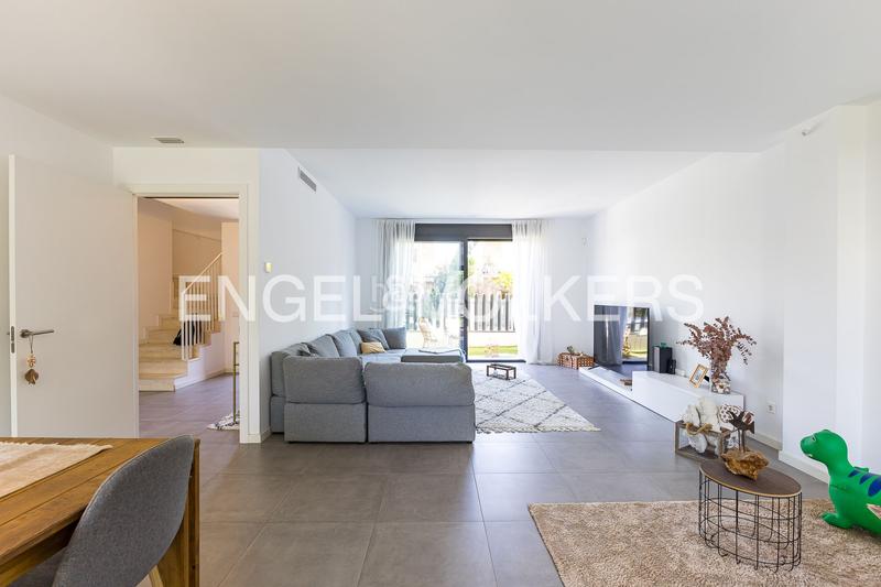 Foto f26944d5-6724-40bc-a1df-746445075483. Casa con riscaldamento parcheggio piscina in Coma-ruga platja Coma-ruga