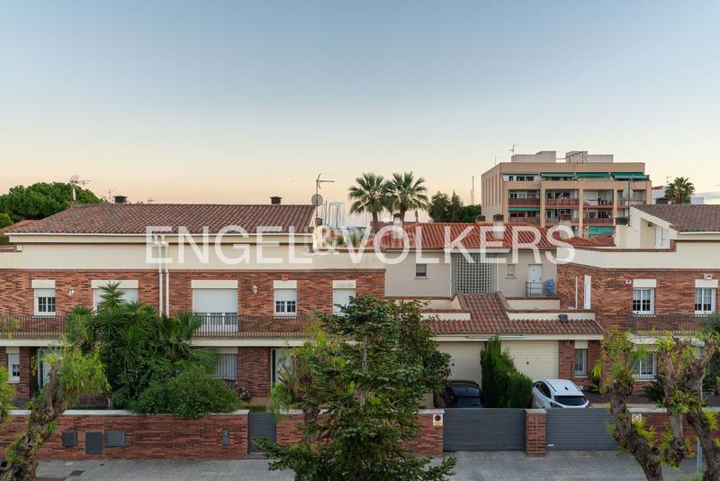 Foto e5e0ed62-d21f-4d21-9891-2b7bc53c0b58. Casa con riscaldamento in Sector Est Premià de Mar