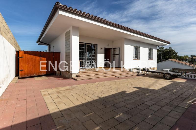 Foto 01897f68-9b4e-46fe-832c-9ace236e5352. Casa con riscaldamento parcheggio piscina in Niàgara Parc -Àgora Parc Tordera