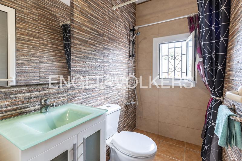 Foto 2905c426-6d1d-4c00-8805-e06db2666965. Casa con riscaldamento parcheggio piscina in Niàgara Parc -Àgora Parc Tordera