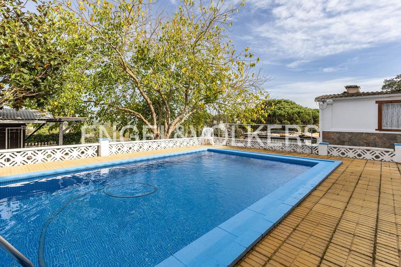 Foto 901d2b2c-8844-4f0f-a0f4-571bb8636da7. Casa con riscaldamento parcheggio piscina in Niàgara Parc -Àgora Parc Tordera