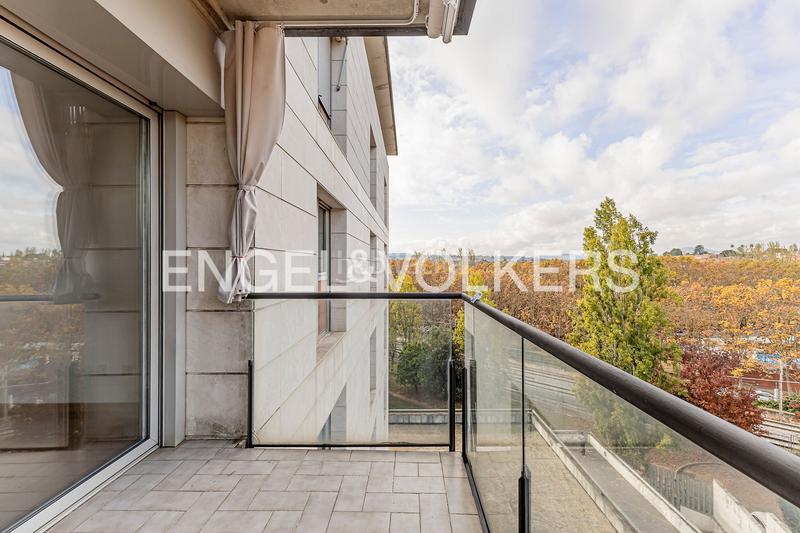 Foto 1c171225-9da6-46f8-9cda-74643215d616. Apartament amb calefacció aparcament a Parc Central Sant Cugat del Vallès