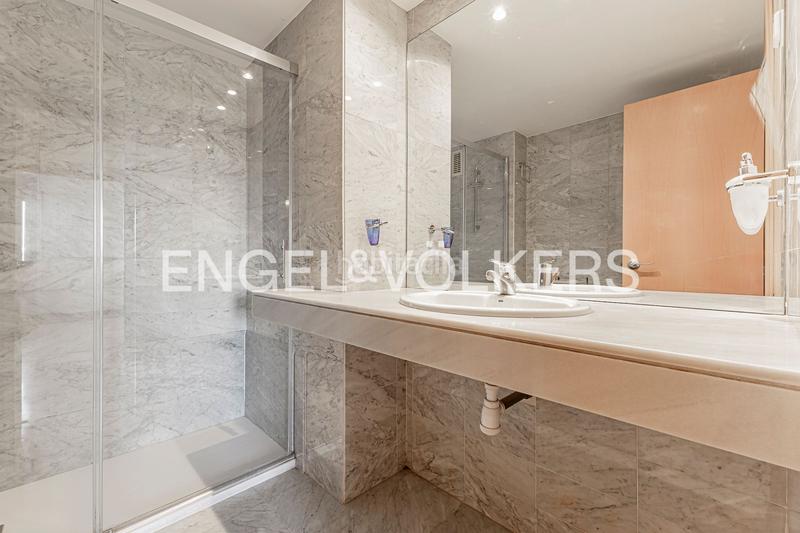 Foto 1c250a32-1f2e-4e8b-9183-74e41b1d9c12. Apartament amb calefacció aparcament a Parc Central Sant Cugat del Vallès