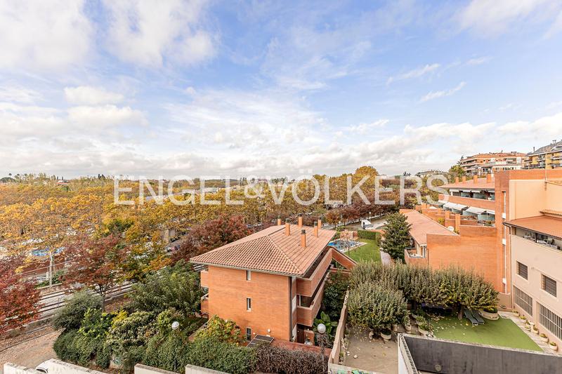 Foto 986587ca-b585-483b-b6cb-6c68002c219f. Apartament amb calefacció aparcament a Parc Central Sant Cugat del Vallès