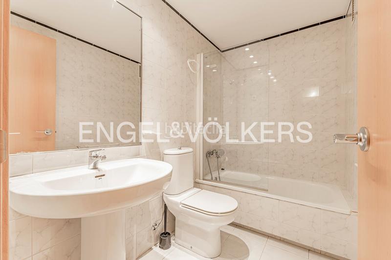 Foto e74fb65f-1c43-4f73-8309-b81bde616f34. Apartament amb calefacció aparcament a Parc Central Sant Cugat del Vallès