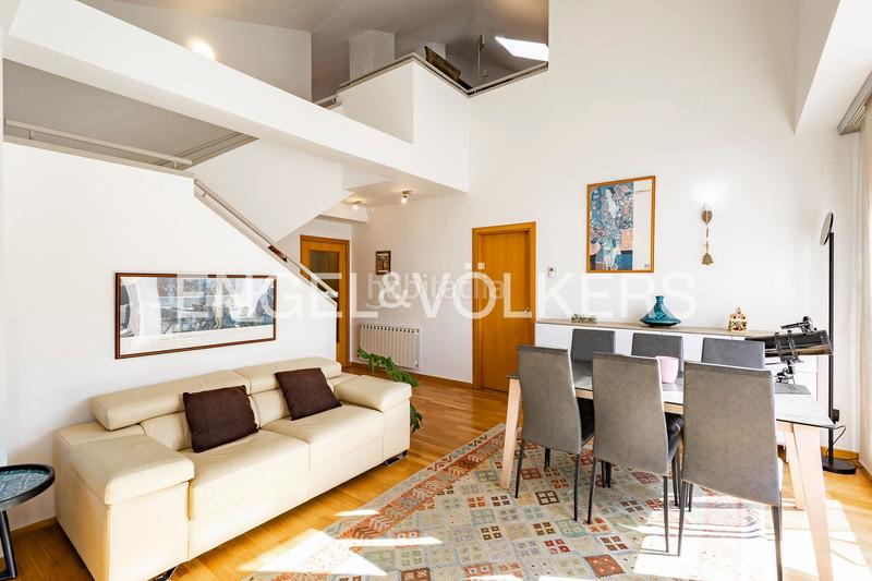 Foto 94115fe6-a10d-4aba-a79b-3c8d7764682d. Affitto attico con riscaldamento parcheggio piscina in Castelldefels