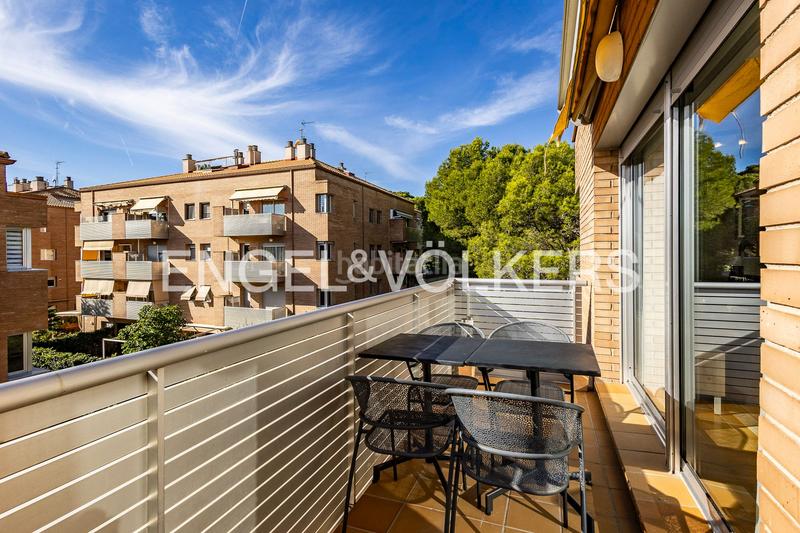 Foto 486c7ba2-e59b-4e02-801e-8f0f822d19a9. Alquiler ático espectacular ático de doble altura en Castelldefels