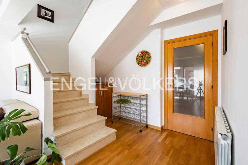 Foto 8160e7cc-07a8-4c70-afa4-6caeb858fe06. Lloguer àtic amb calefacció aparcament piscina a Castelldefels